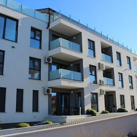 Uwe Aparthotel